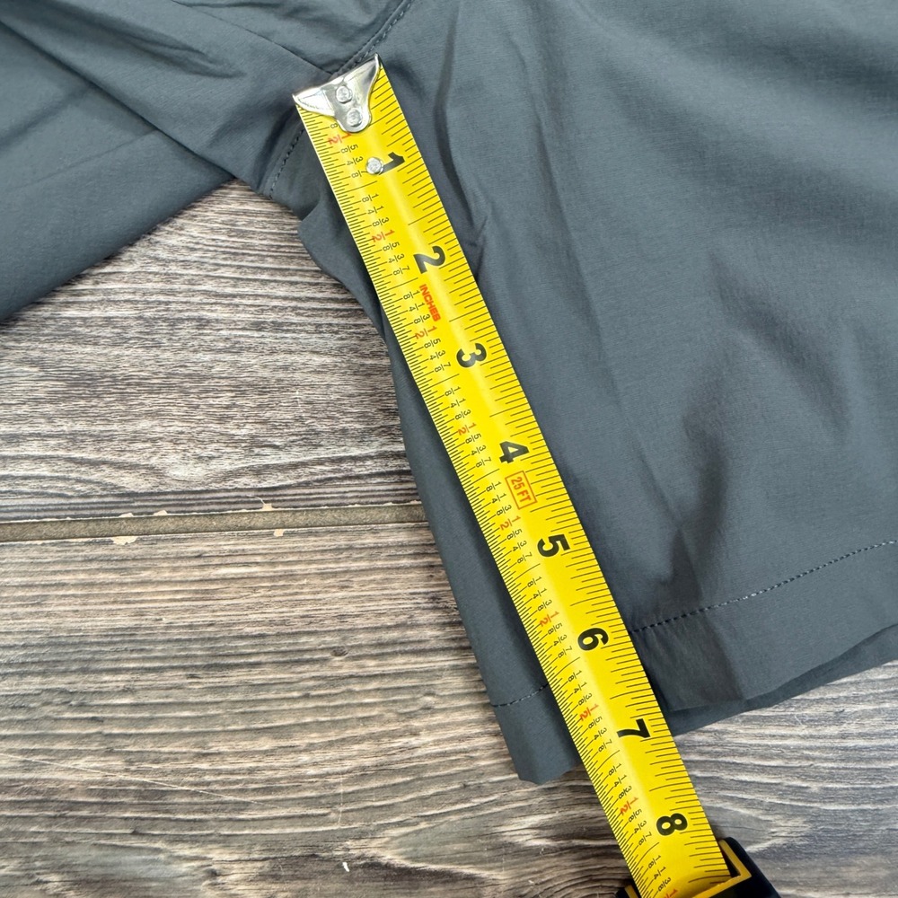 J.Crew Mens Size 31 Tech Short Grey Green 7" Inseam Water Resistant UPF 50+ New - Picture 2 of 9